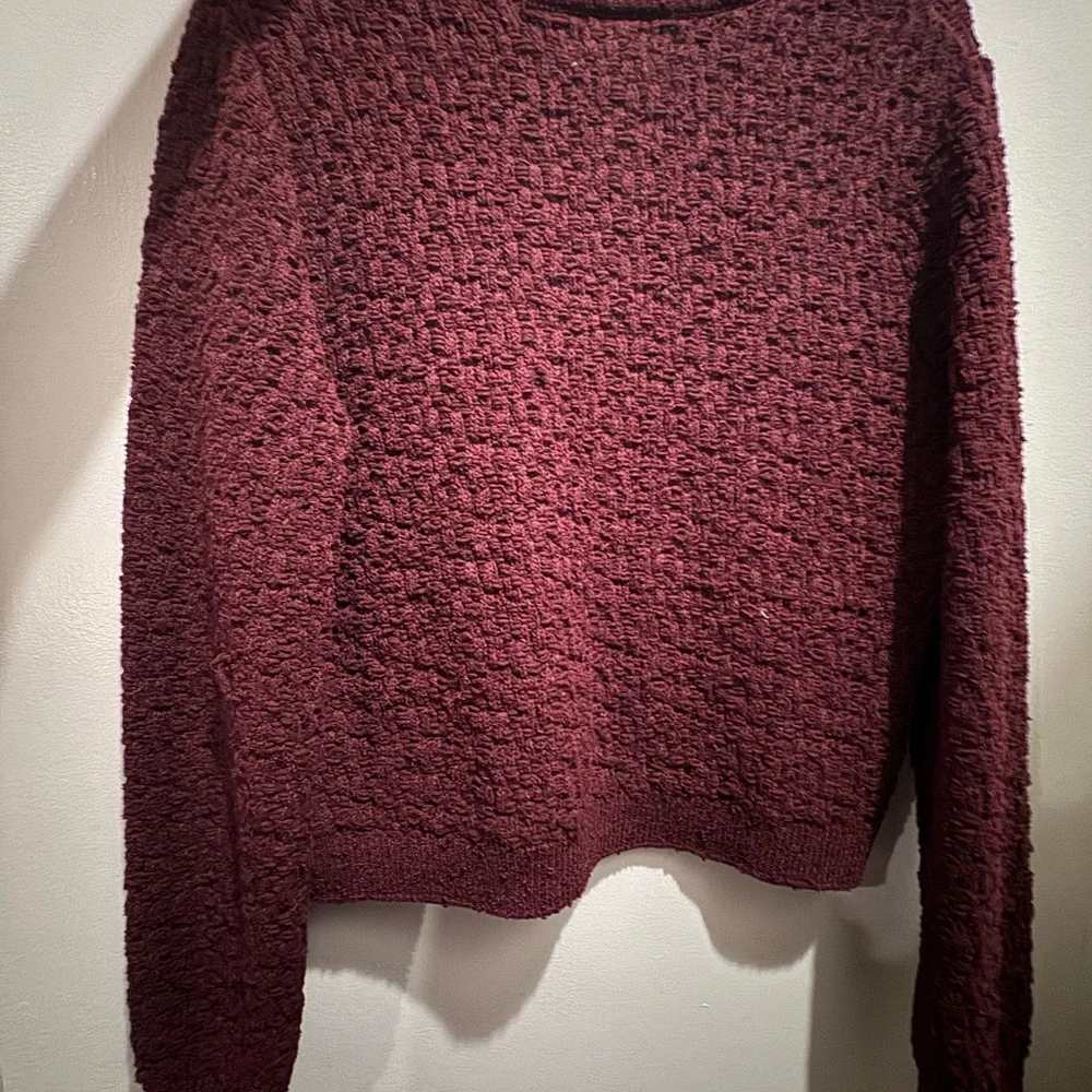 H&M Deep Red Textured Cardigan - Picture 2 of 4